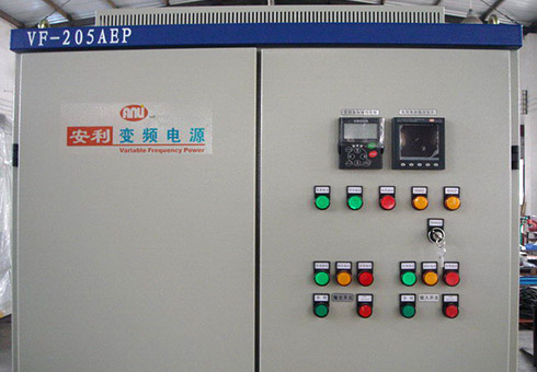 深圳市秀康電器有限公司  1x100KW+2x50KW變頻電源設(shè)備